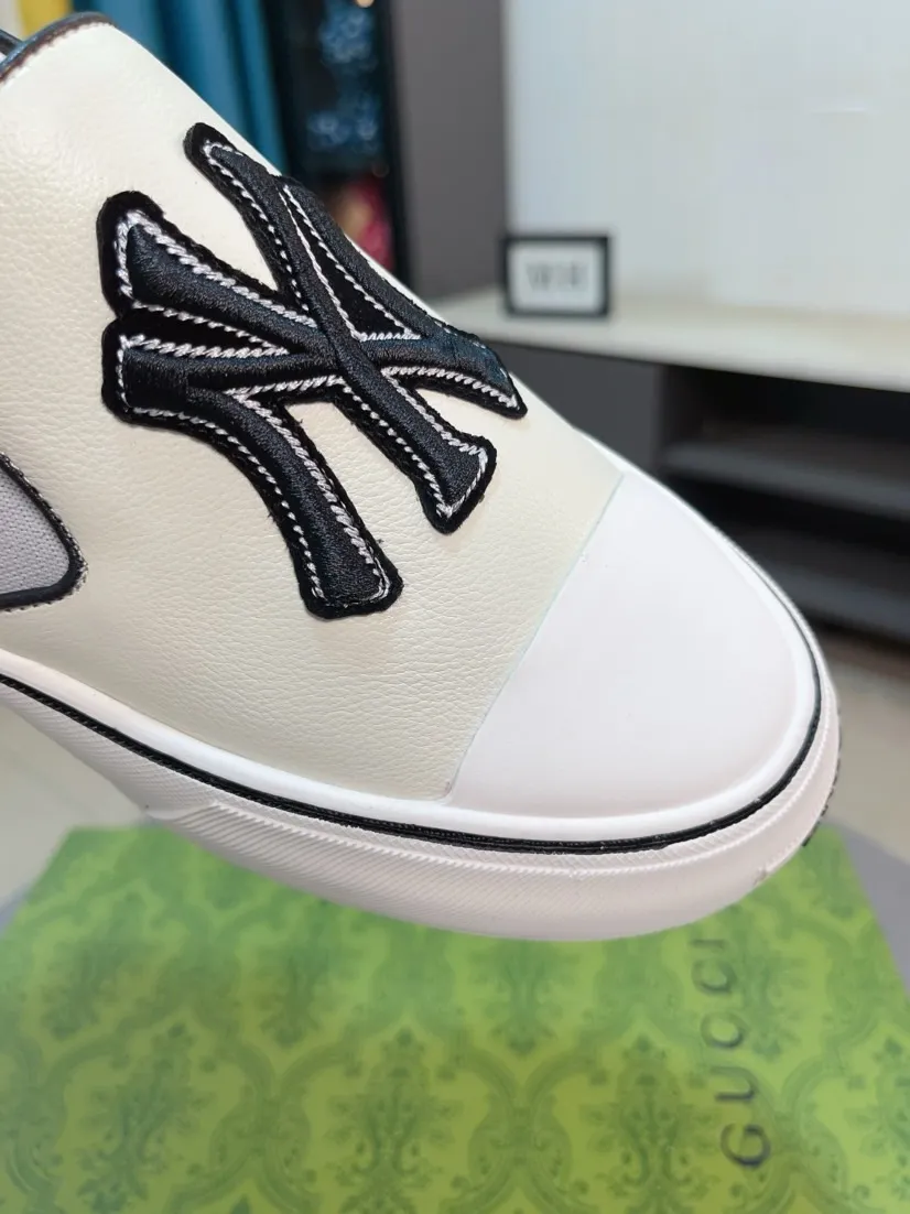 Men's shoes 💰458🌹🌹GUCCI [Gucci] New high-end brand of men's shoes, the latest fashionable casual men's shoes, trendy and versatile, relaxed and sporty style, uppers imported from Italy, first-layer cowhide, genuine leather lining, and ultra-fine workmanship. Original personalized fashionable rubber wear-resistant outsole, light and comfortable on the foot, size 38-44